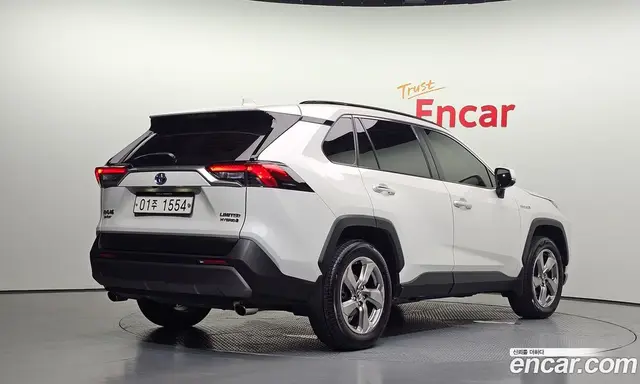 Toyota RAV4 2019 2.5 автомат (гидро), миниатюра 2