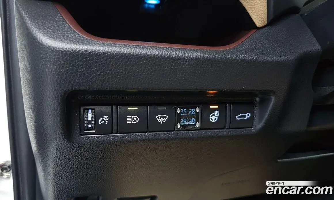 Toyota RAV4 2019 2.5 автомат (гидро), фото 12