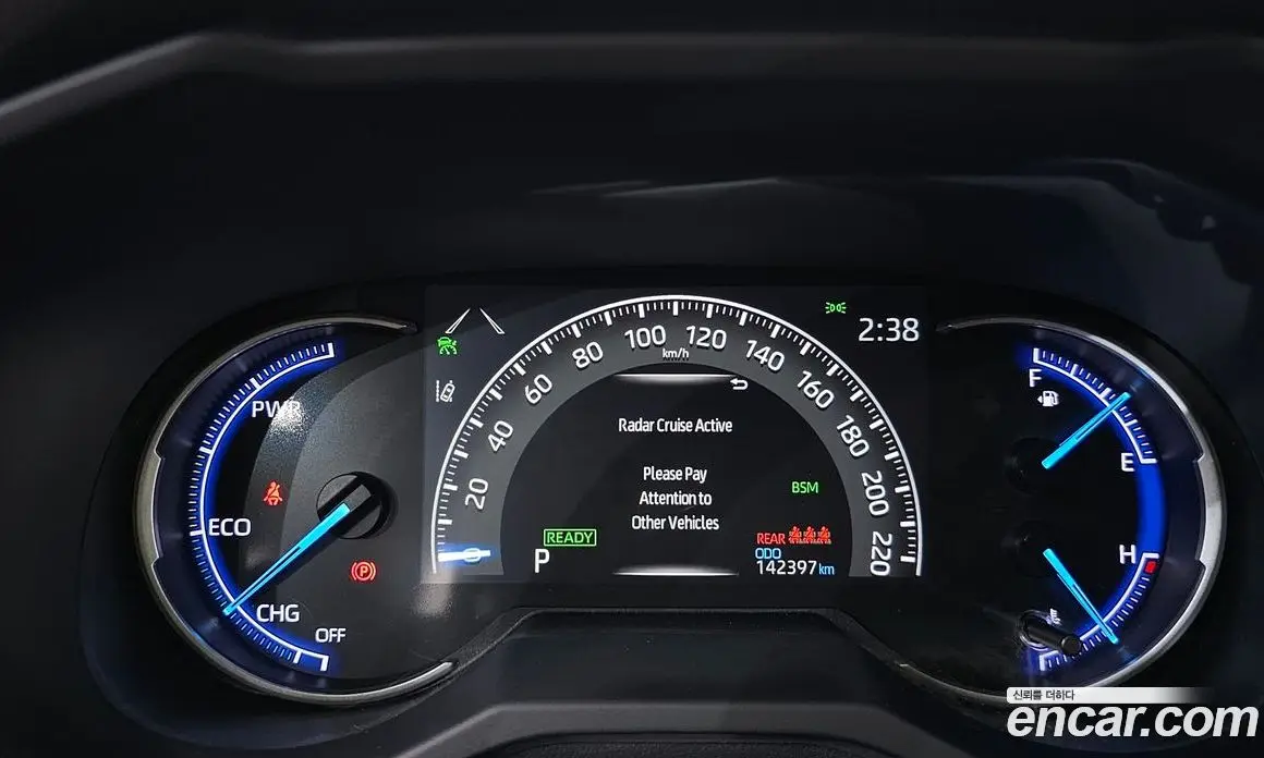 Toyota RAV4 2019 2.5 автомат (гидро), фото 8