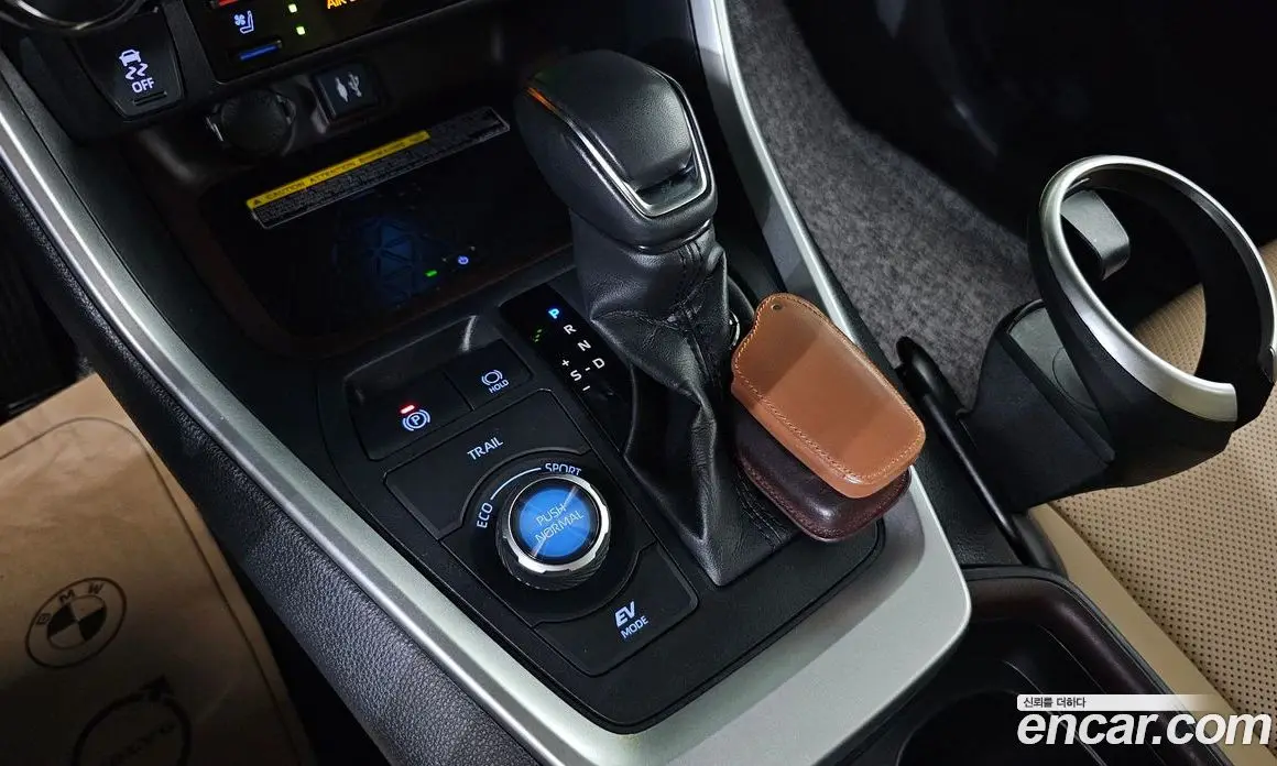 Toyota RAV4 2019 2.5 автомат (гидро), фото 9