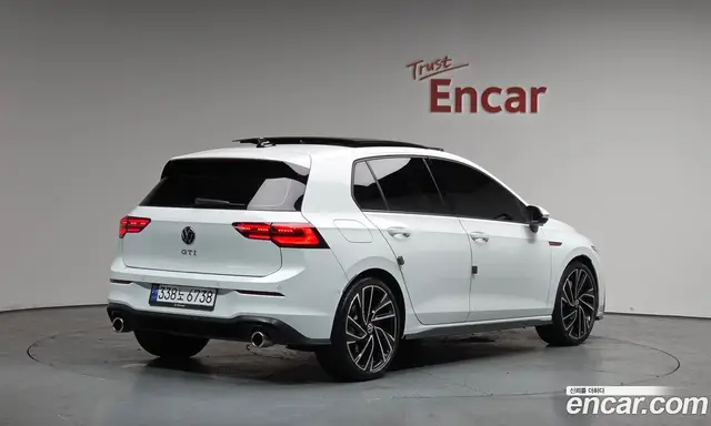Volkswagen Golf, 2023, 11 409 км