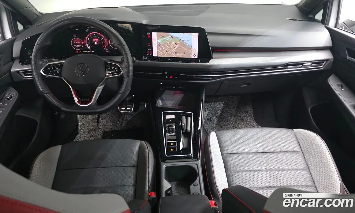 Volkswagen Golf 2023 2.0 автомат (гидро), фото 6