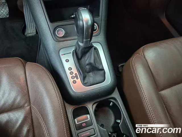 Volkswagen Tiguan 2015 2.0 автомат (гидро), миниатюра 8