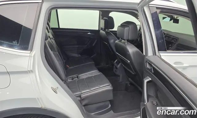 Volkswagen Tiguan 2018 2.0 автомат (гидро), миниатюра 12
