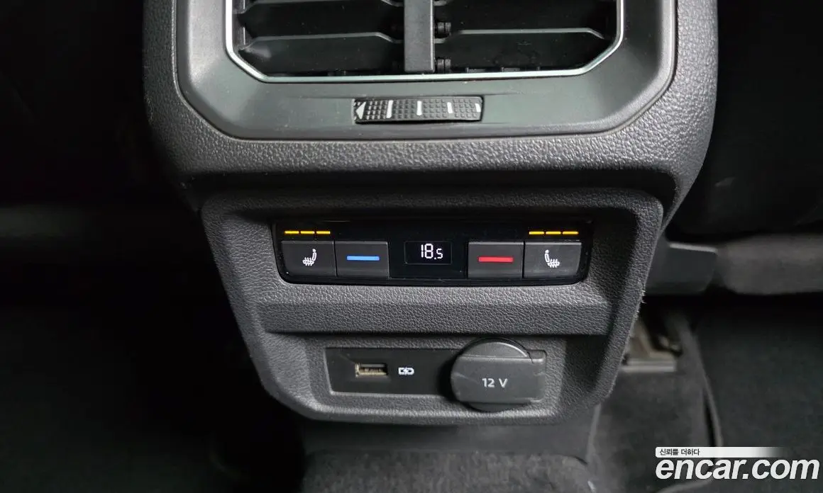 Volkswagen Tiguan 2018 2.0 автомат (гидро), фото 19 Volkswagen Tiguan 2018 2.0 автомат (гидро), фото 19