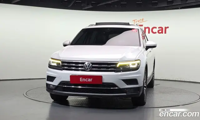 Volkswagen Tiguan 2018 2.0 автомат (гидро), миниатюра 3 Volkswagen Tiguan 2018 2.0 автомат (гидро), миниатюра 3