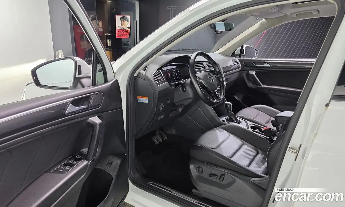 Volkswagen Tiguan 2018 2.0 автомат (гидро), фото 10 Volkswagen Tiguan 2018 2.0 автомат (гидро), фото 10