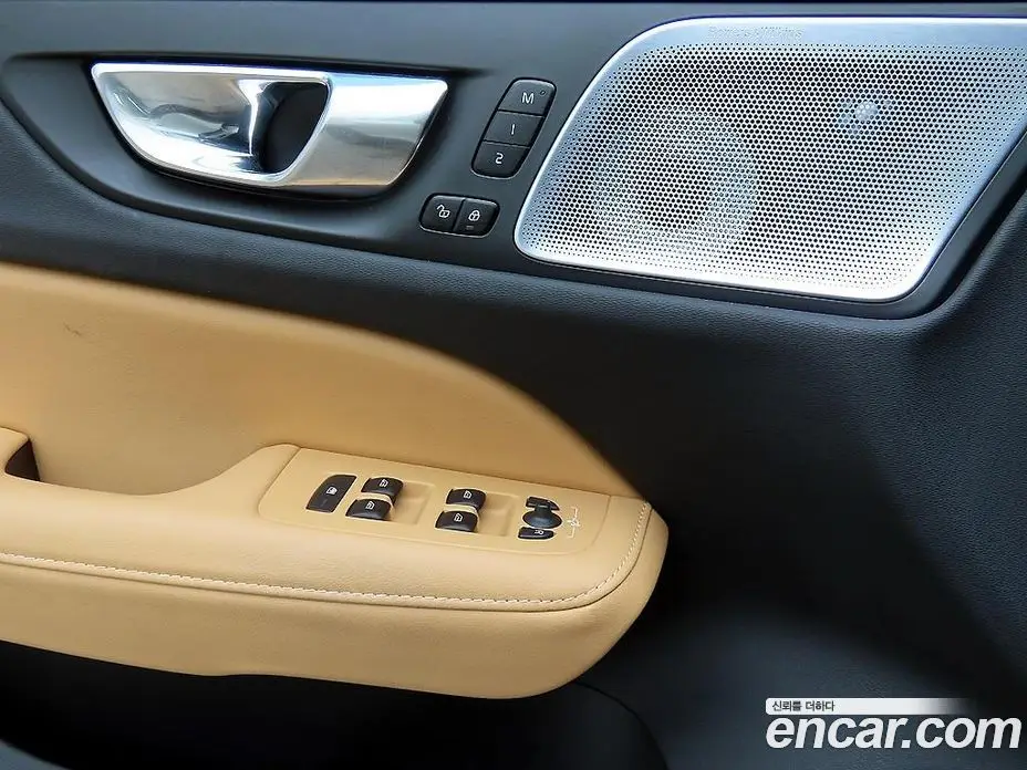 Volvo V60 2021 2.0 автомат (гидро), фото 12