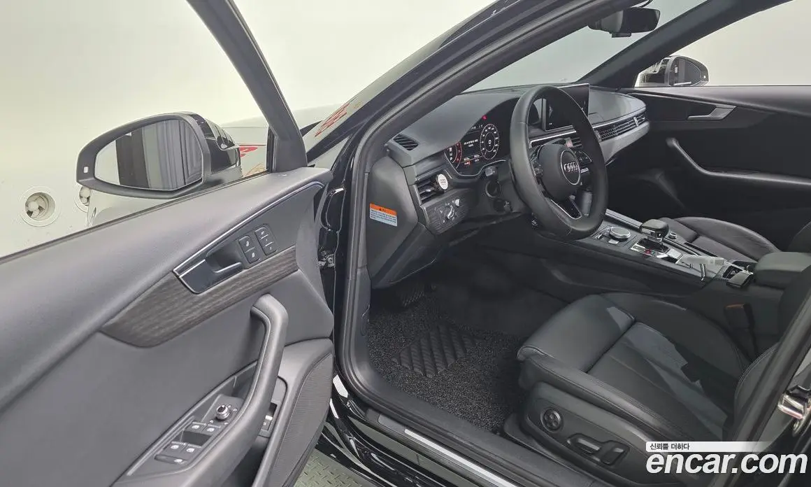 Audi A4 2019 2.0 автомат (гидро), фото 13