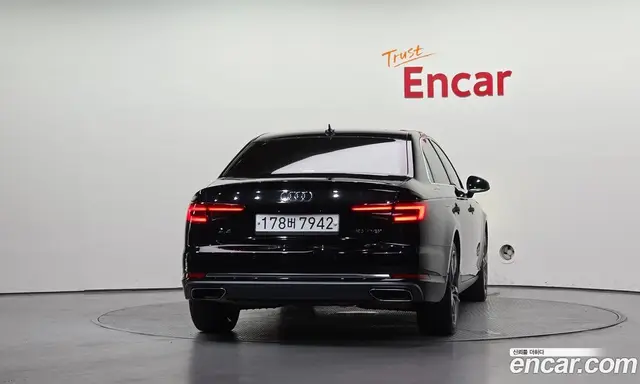 Audi A4 2019 2.0 автомат (гидро), миниатюра 4