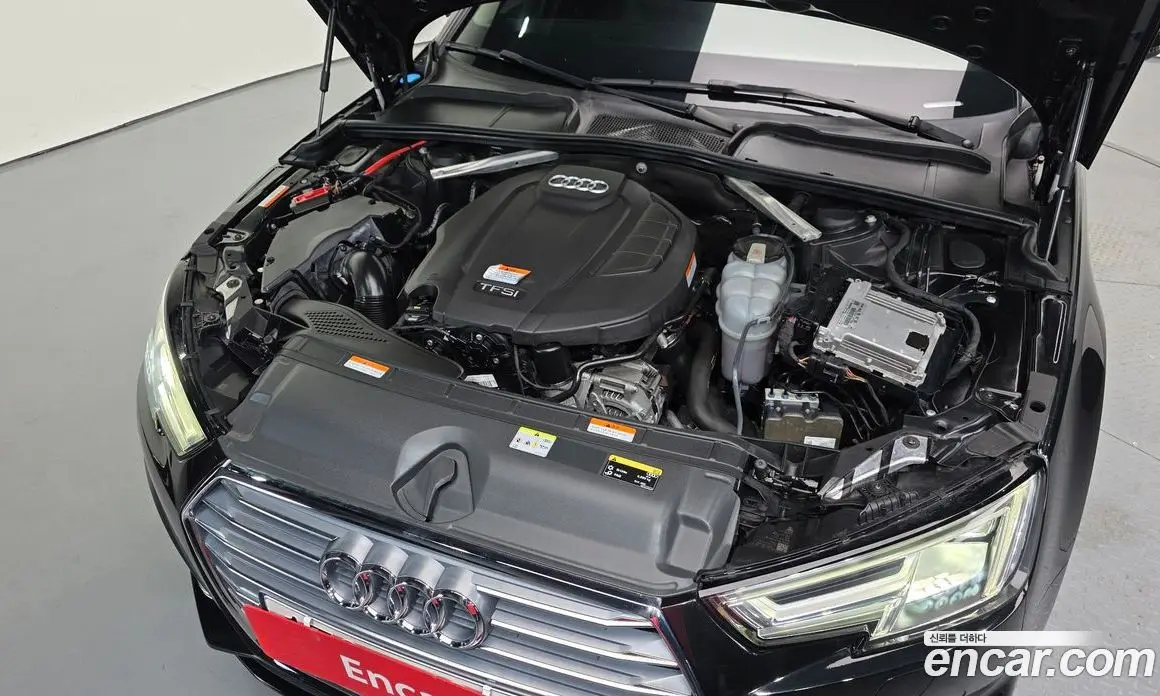 Audi A4 2019 2.0 автомат (гидро), фото 6