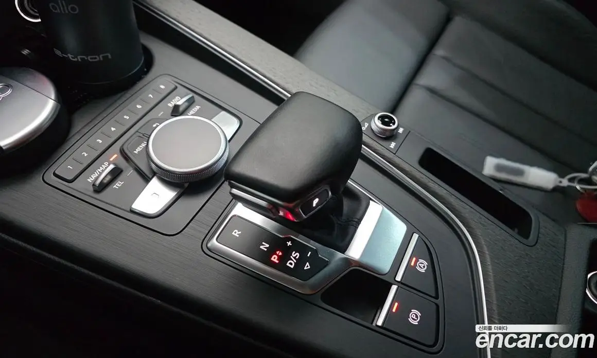 Audi A4 2019 2.0 автомат (гидро), фото 9