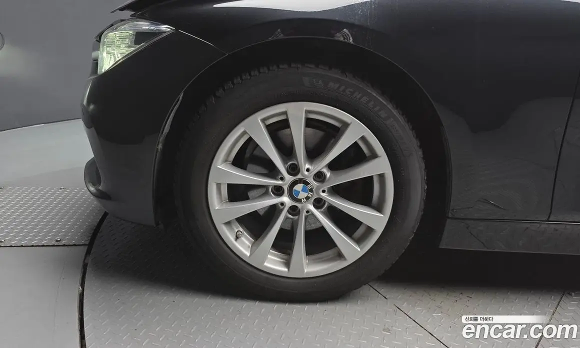 BMW 3 серия 2017 2.0 автомат (гидро), фото 5