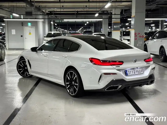 BMW 8 серия 2023 4.4 автомат (гидро), миниатюра 2