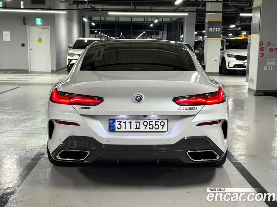 BMW 8 серия 2023 4.4 автомат (гидро), фото 4