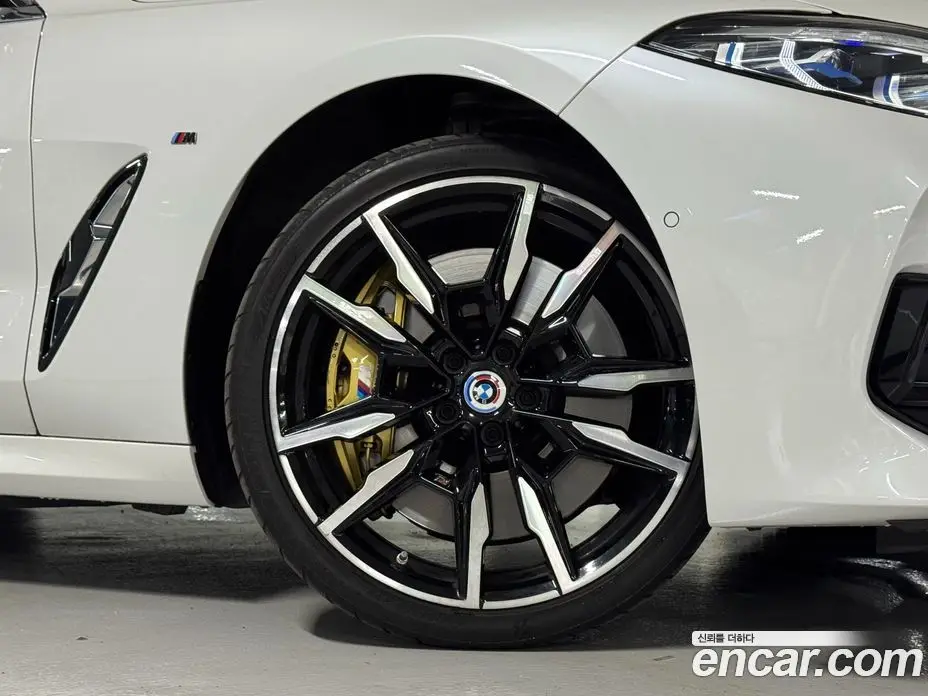BMW 8 серия 2023 4.4 автомат (гидро), фото 5