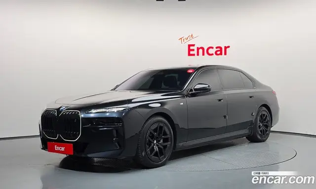 BMW i7, 2024, 43 144 км