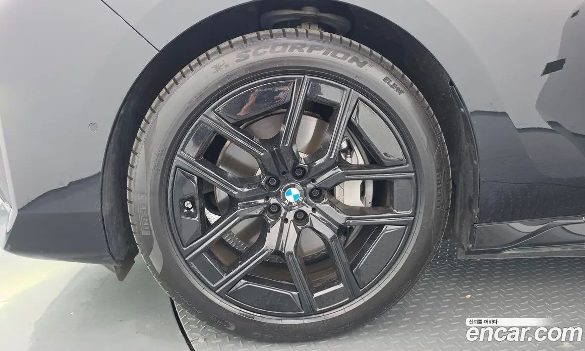 BMW i7 2024 0.3 автомат (гидро), фото 5 BMW i7 2024 0.3 автомат (гидро), фото 5