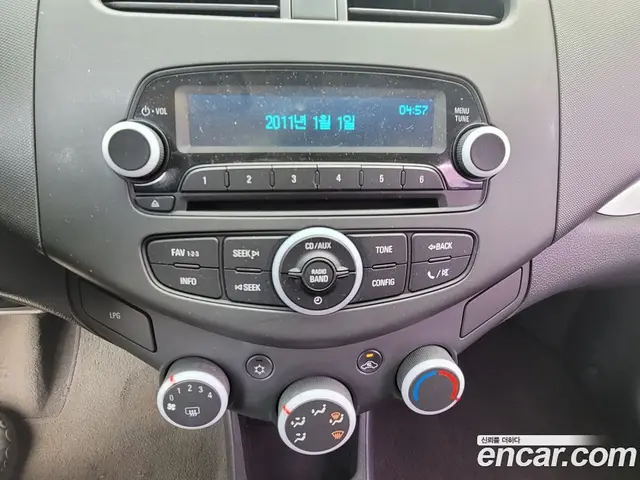 Chevrolet Spark 2013 1.0 автомат (гидро), миниатюра 12
