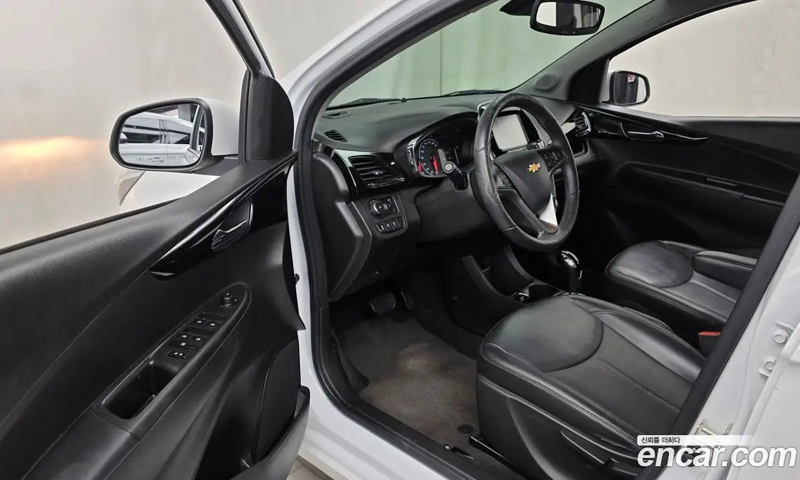 Chevrolet Spark 2016 1.0 автомат (гидро), фото 10 Chevrolet Spark 2016 1.0 автомат (гидро), фото 10