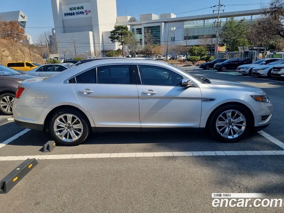 Ford Taurus 2011 3.5 автомат (гидро), фото 12 Ford Taurus 2011 3.5 автомат (гидро), фото 12