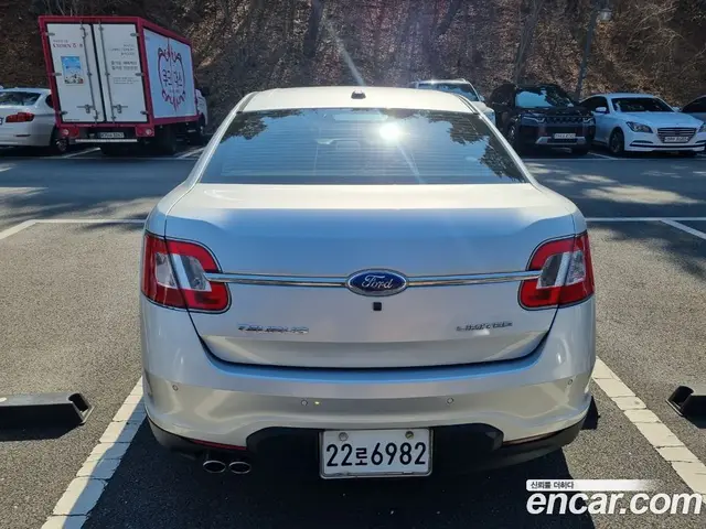 Ford Taurus 2011 3.5 автомат (гидро), миниатюра 4 Ford Taurus 2011 3.5 автомат (гидро), миниатюра 4