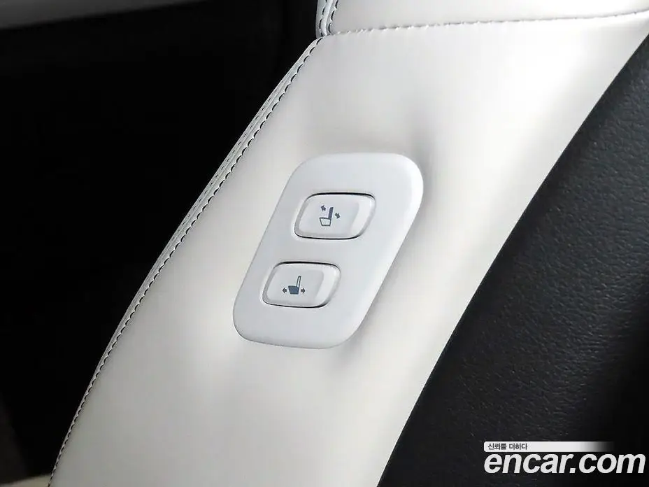 Genesis G70 2022 2.0 автомат (гидро), фото 15 Genesis G70 2022 2.0 автомат (гидро), фото 15