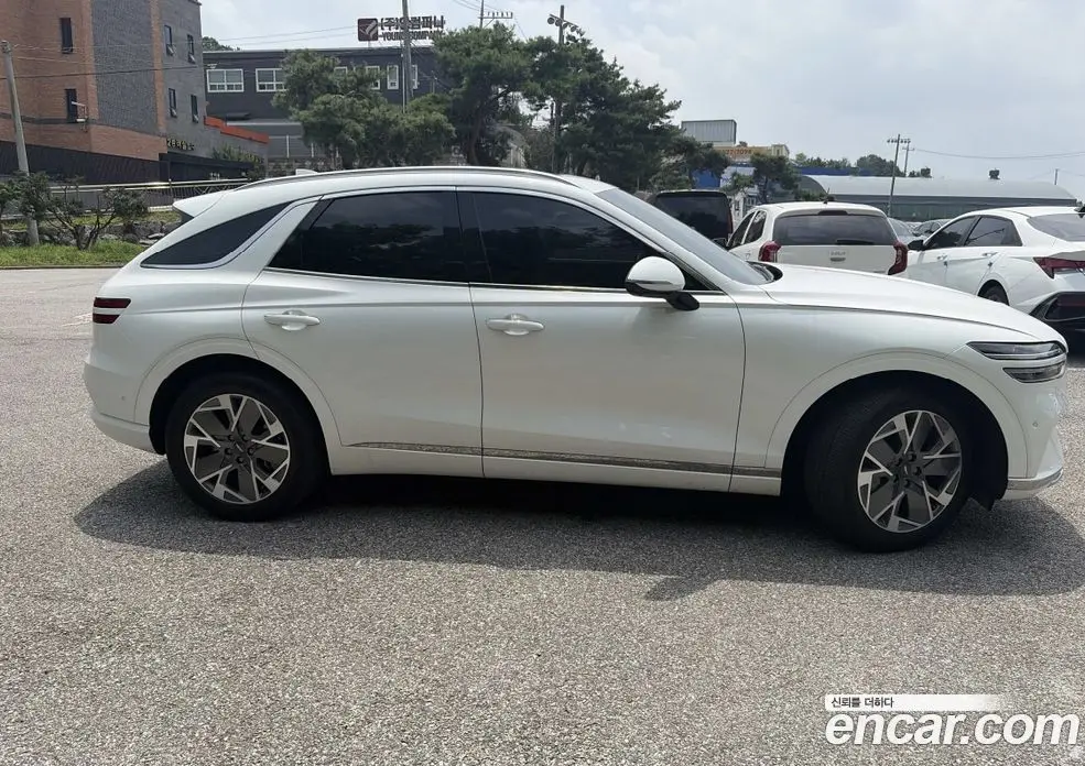 Genesis GV70 2022 0.1 автомат (гидро), фото 5