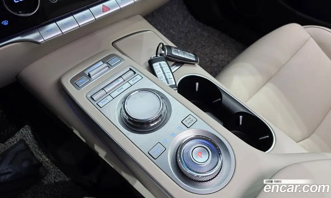 Genesis GV70 2023 2.5 автомат (гидро), фото 14 Genesis GV70 2023 2.5 автомат (гидро), фото 14