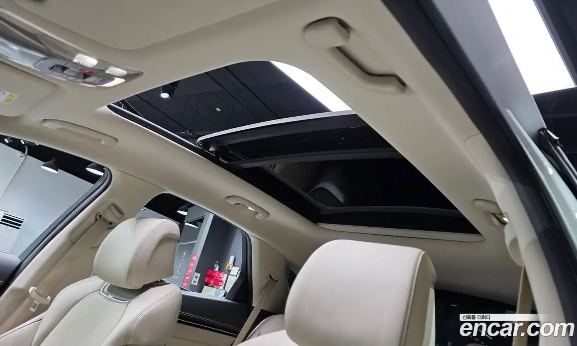 Genesis GV70 2023 2.5 автомат (гидро), фото 15 Genesis GV70 2023 2.5 автомат (гидро), фото 15