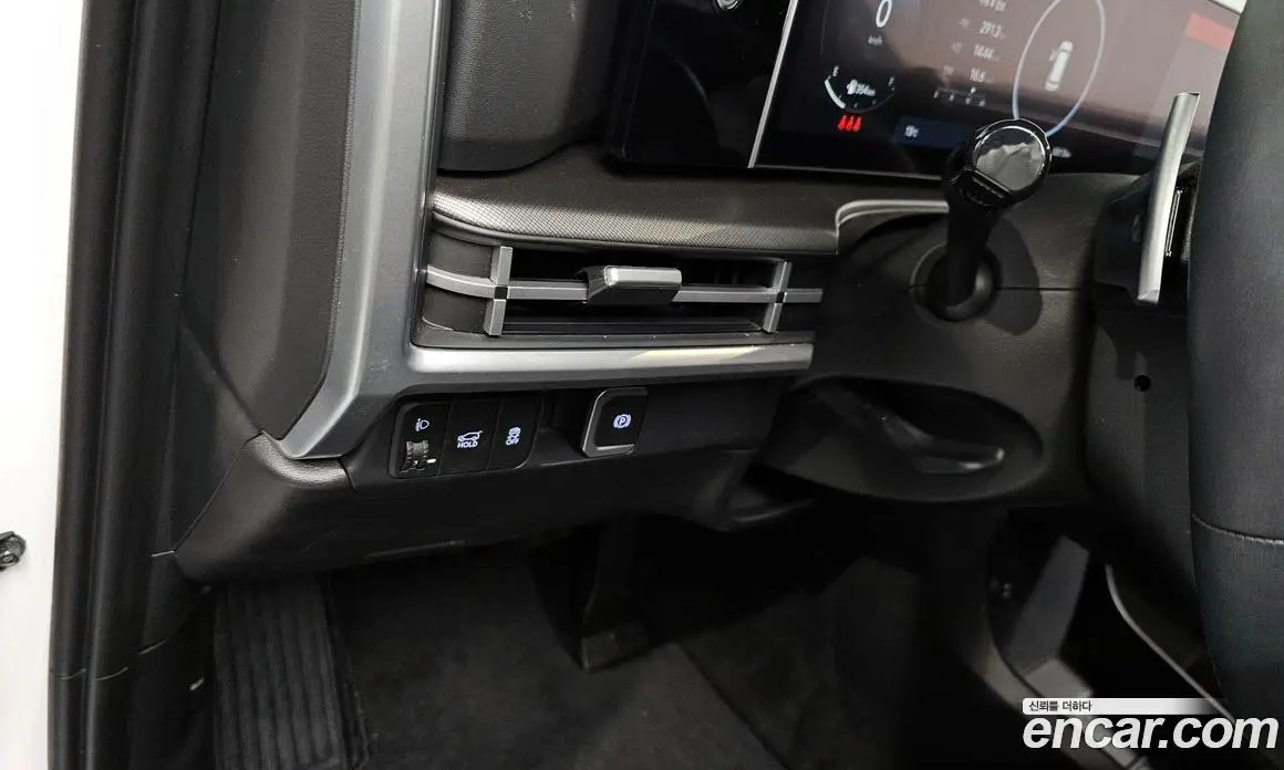 Hyundai Santa Fe 2023 1.6 автомат (гидро), фото 17
