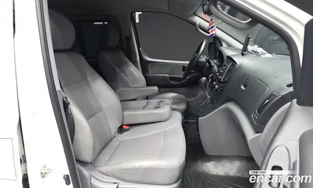 Hyundai Starex 2017 2.5 автомат (гидро), миниатюра 11 Hyundai Starex 2017 2.5 автомат (гидро), миниатюра 11