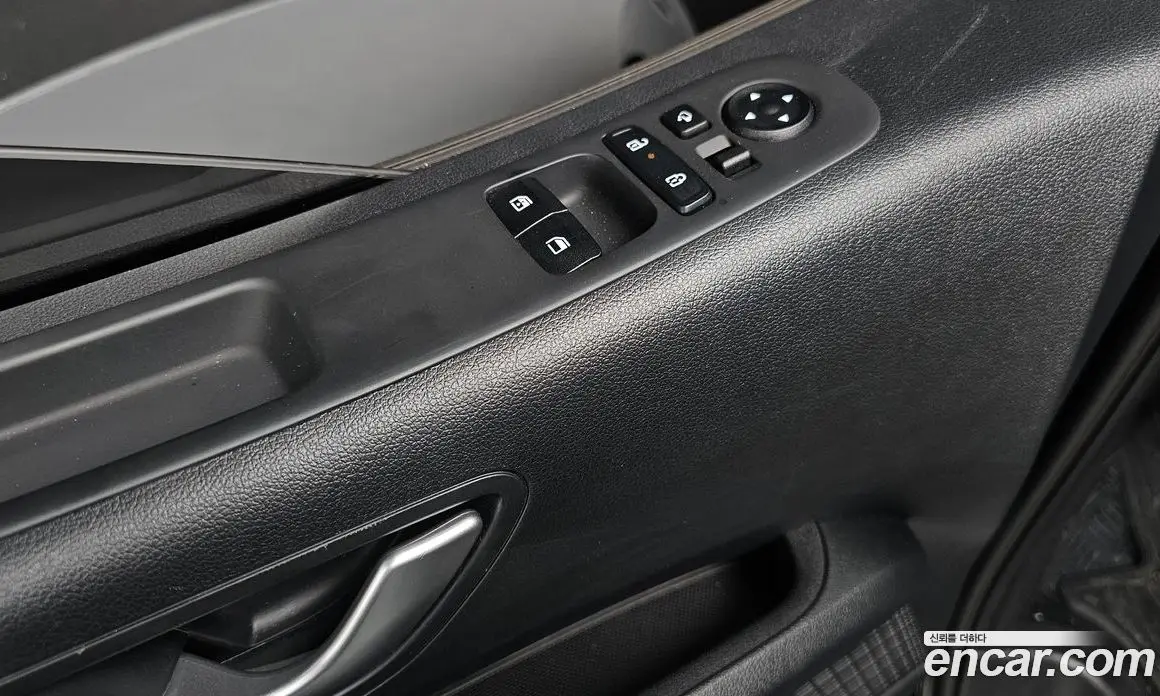 Hyundai Staria 2025 3.5 автомат (гидро), фото 17