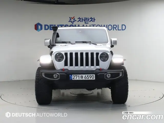 Jeep Wrangler 2022 2.0 автомат (гидро), миниатюра 3