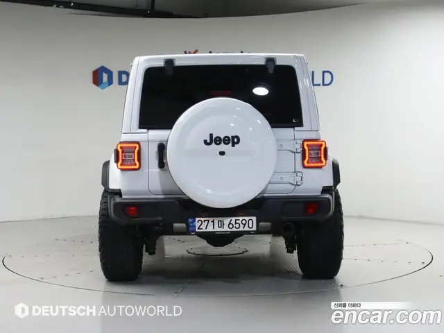 Jeep Wrangler 2022 2.0 автомат (гидро), миниатюра 4
