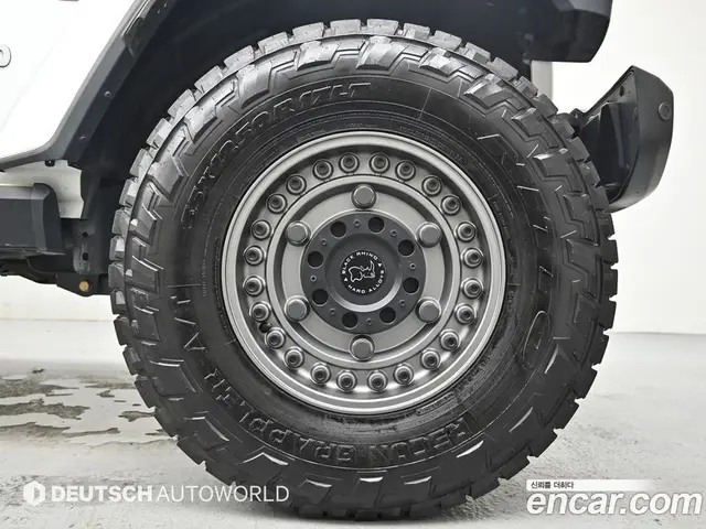 Jeep Wrangler 2022 2.0 автомат (гидро), миниатюра 5