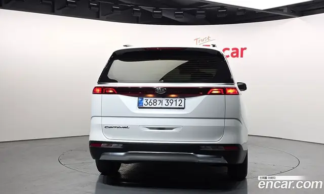 Kia Carnival 2021 2.2 автомат (гидро), миниатюра 4 Kia Carnival 2021 2.2 автомат (гидро), миниатюра 4