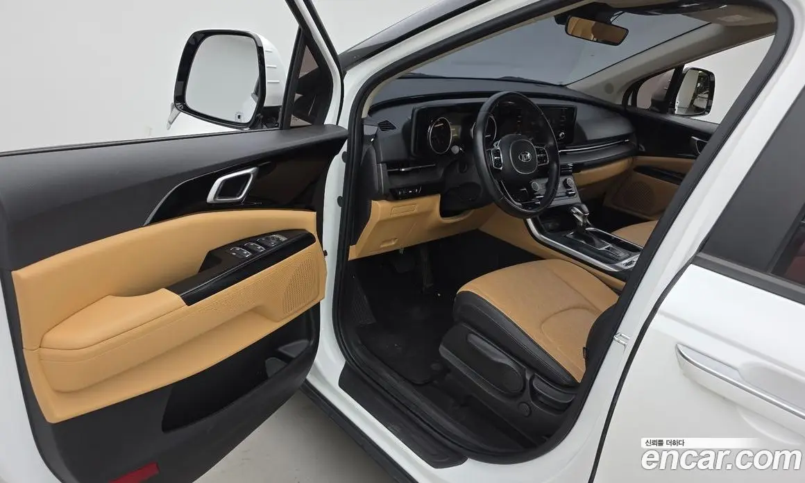 Kia Carnival 2021 3.5 автомат (гидро), фото 10 Kia Carnival 2021 3.5 автомат (гидро), фото 10