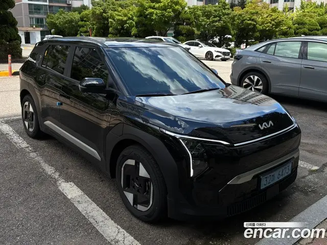 Kia EV3 2026 автомат (гидро), миниатюра 3