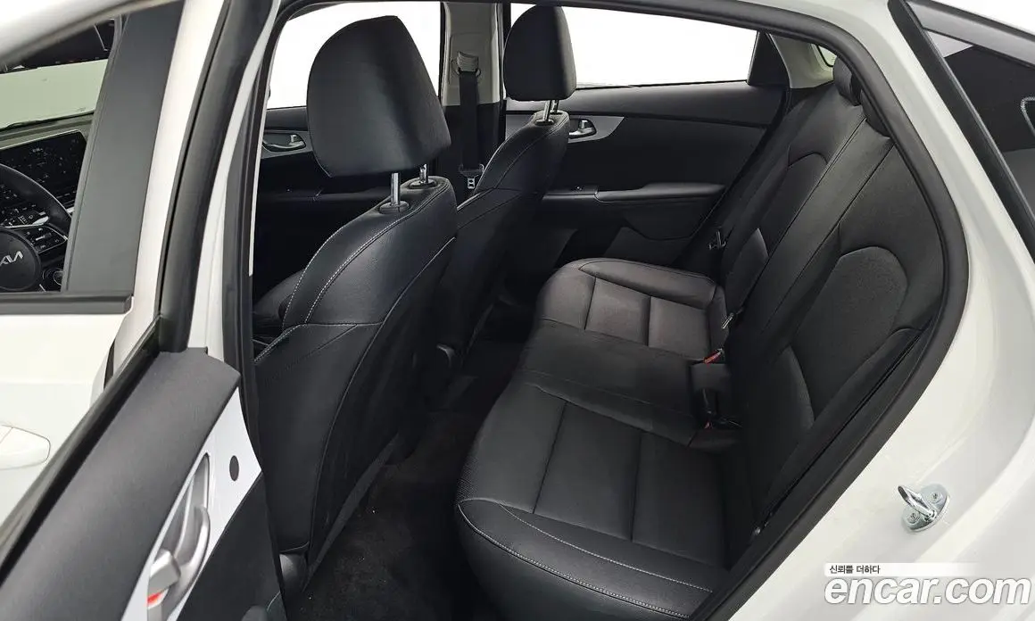 Kia K3 2024 1.6 автомат (гидро), фото 11 Kia K3 2024 1.6 автомат (гидро), фото 11
