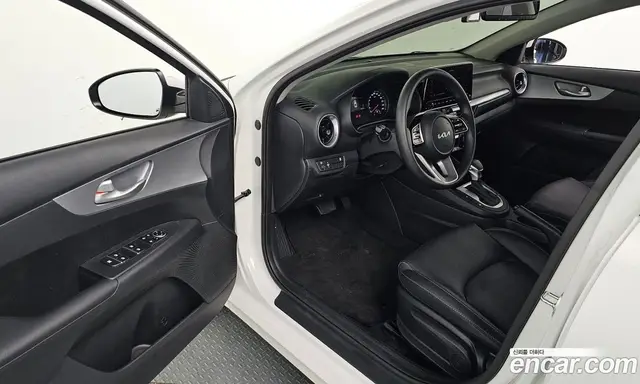 Kia K3 2024 1.6 автомат (гидро), миниатюра 10 Kia K3 2024 1.6 автомат (гидро), миниатюра 10