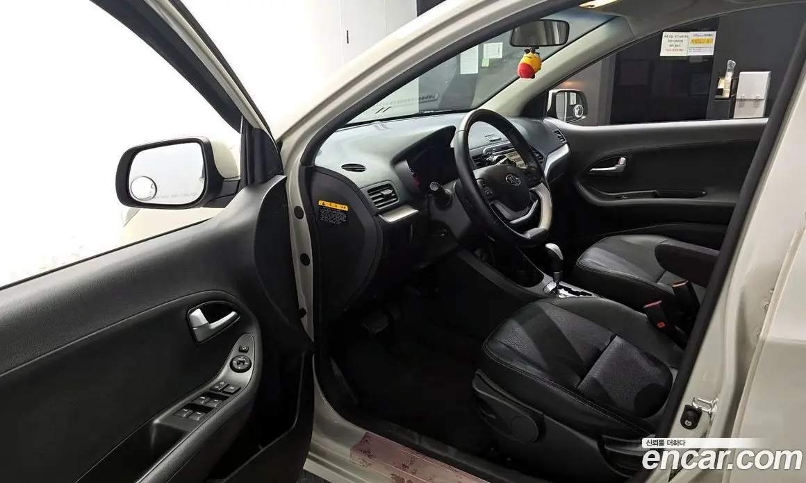 Kia Morning 2014 1.0 автомат (гидро), фото 10 Kia Morning 2014 1.0 автомат (гидро), фото 10