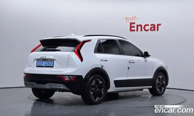 Kia Niro 2023 0.2 автомат (гидро), миниатюра 2 Kia Niro 2023 0.2 автомат (гидро), миниатюра 2