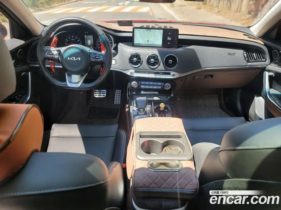 Kia Stinger 2021 2.5 автомат (гидро), фото 13 Kia Stinger 2021 2.5 автомат (гидро), фото 13