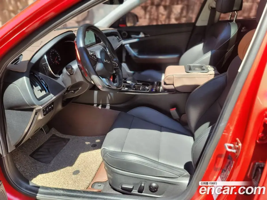 Kia Stinger 2021 2.5 автомат (гидро), фото 10 Kia Stinger 2021 2.5 автомат (гидро), фото 10