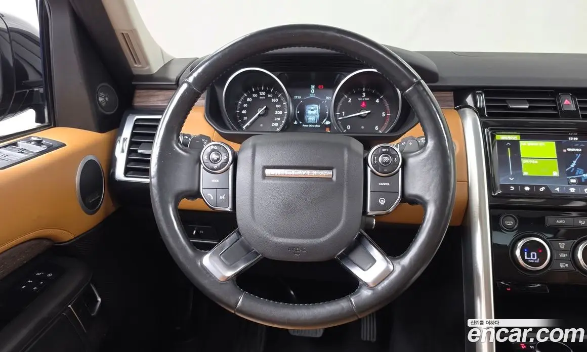 Land Rover Discovery 2017 3.0 автомат (гидро), фото 13