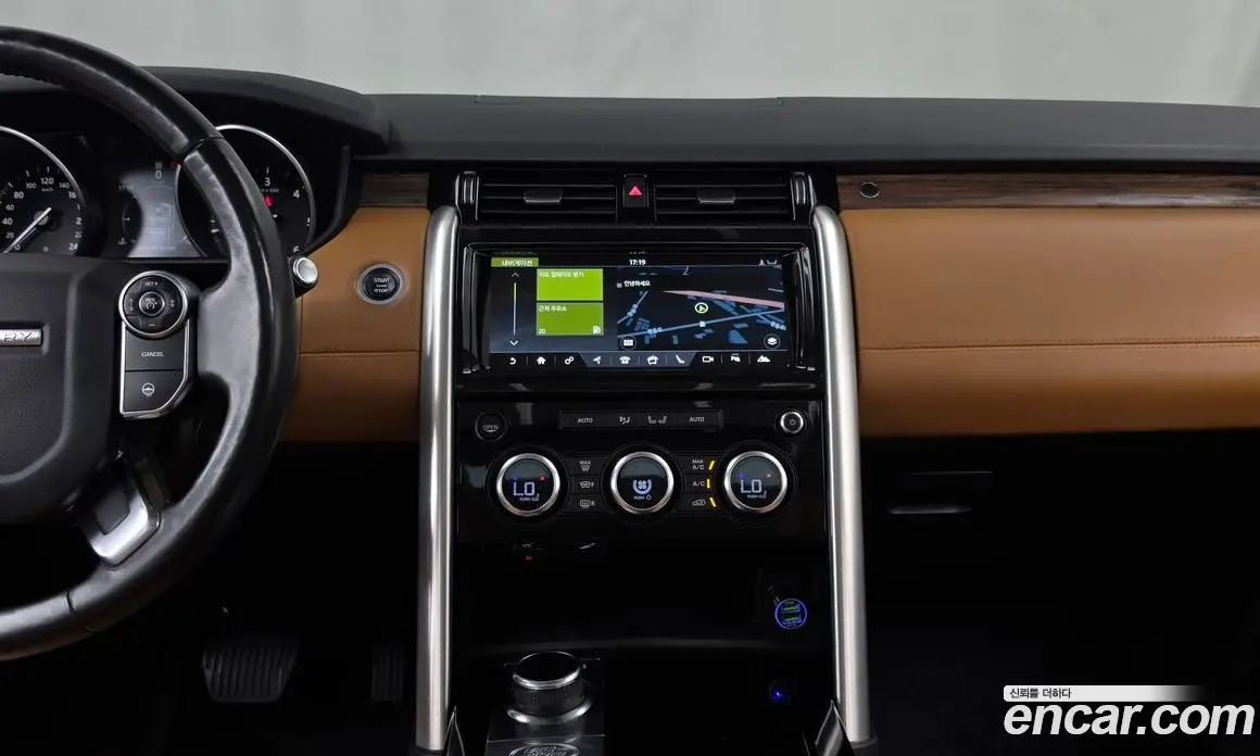 Land Rover Discovery 2017 3.0 автомат (гидро), фото 14