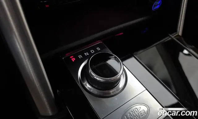 Land Rover Discovery 2017 3.0 автомат (гидро), миниатюра 9