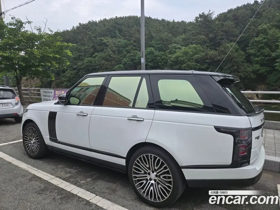 Land Rover Range Rover 2013 3.0 автомат (гидро), фото 5 Land Rover Range Rover 2013 3.0 автомат (гидро), фото 5