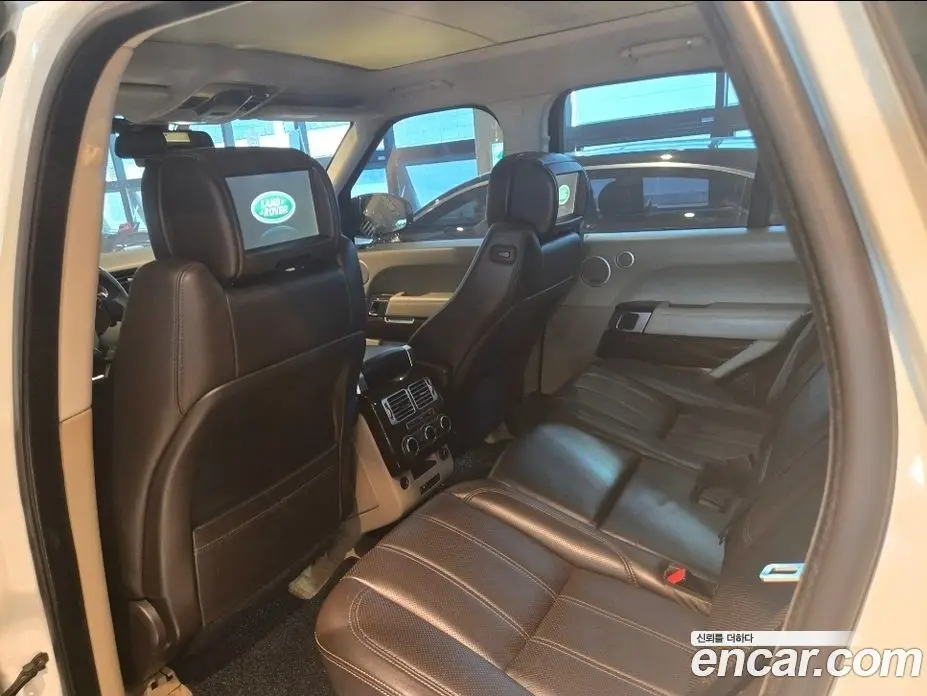 Land Rover Range Rover 2013 3.0 автомат (гидро), фото 9 Land Rover Range Rover 2013 3.0 автомат (гидро), фото 9